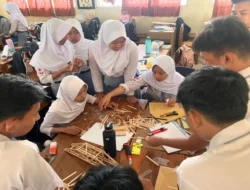 SMAN 3 Metro Dapat Pelatihan Dari Mahasiswa dan Dosen Tenokrat Lampung