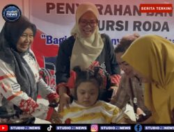 PMI Lampung Utara Salurkan 13 Kursi Roda Bantuan Australia untuk Anak Disabilitas