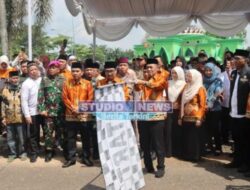 Penantian 13 Tahun, 398 Jemaah Haji Lampung Utara Resmi Diberangkatkan Menuju Tanah Suci