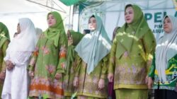 Ketua TP PKK Tubaba Hadiri Pelantikan PC Muslimat NU dan Pengajian Akbar