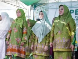 Ketua TP PKK Tubaba Hadiri Pelantikan PC Muslimat NU dan Pengajian Akbar