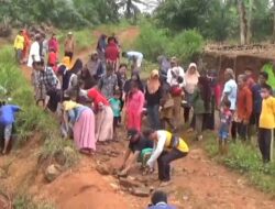 Tidur Pulas, Pemkab Lampung Selatan Dipaksa Bangun oleh Aksi Emak-Emak Dusun Gunung Mas