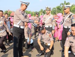 21 Personel Polres Mesuji Terima Kenaikan pangkat