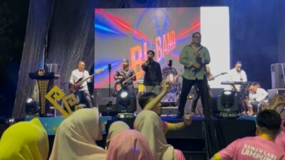 Kotabumi Sound Fest 2026, Bank Lampung Band Hipnotis Ribuan Penonton di HUT ke-80 Lampung Utara