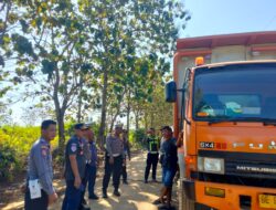 ARMADA PERUSAHAAN MELEWATI JALAN BUKAN PERUNTUKANNYA, DISHUB DAN SAT LANTAS  BERI TEGURAN DAN PERINGATAN