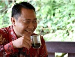 Memperkuat Basis di Lampung,  Agung Ilmu Mangkunegara Resmi Gabung PSI