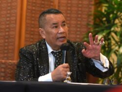 Hotman Paris Sentil Kapolri: Jangan Penjarakan Roy Suryo cs, Gunakan Hati Nurani!