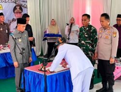 Wakil Bupati Lampung Utara, Romli Resmi Lantik Fransimaya Sebagai Kades Kota Negara
