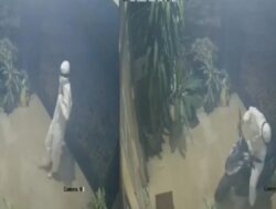 Aksi Nekat ‘Pocong’ Maling Motor di Kantor BPKAD Way Kanan, Keamanan Instansi Pemerintah Jadi Sorotan