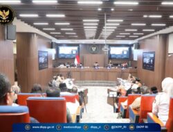 DKPP Gelar Sidang Pemeriksaan Terkait Penggunaan Helikopter Oleh Anggota KPU