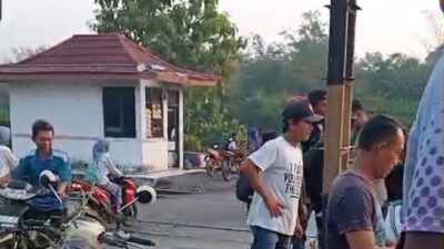 Tragis, Perlintasan Kereta Api Maut di Negara Ratu Makan Korban. Warga Keluhkan Pembiaran Palang Pintu Rusak