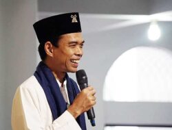 Drama Pengadangan UAS di Kutai Barat, Aksi Massa di Bandara hingga Siasat Aparat Mengamankan Sang Ustadz
