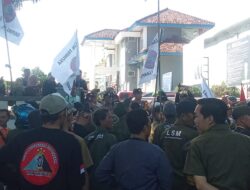 Lapas Kotabumi Didemo, Massa Minta Agar Kalapas Mundur Dari Jabatannya