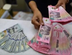 Rupiah Babak Belur, Tembus Rp17.949