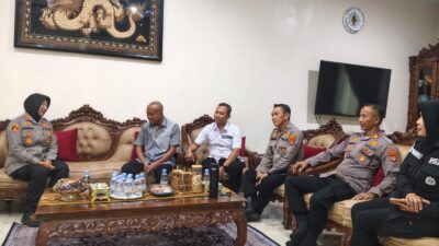 Perkuat Sinergitas, Kapolres Lampung Utara AKBP Raswidiati Anggraini Sambangi Kediaman Tokoh Masyarakat Ansori Sabak