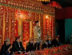 Bupati Pesisir Barat, Nyambai Adalah Tentang Penghormatan, Kesopanan, dan Kebersamaan