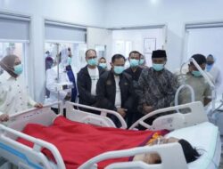 Kapolda Lampung Besuk Brigpol Ariyadi, Kondisi Membaik Dipindahkan dari Ruang ICU