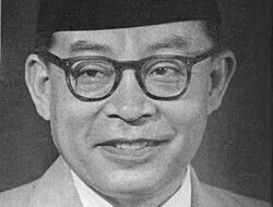Bung Hatta Tidak Ingin Dipisahkan Dari Rakyatnya, Bahkan Dalam Kematian Sekalipun