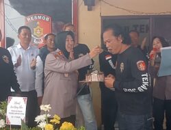 Darah dan Dedikasi di HUT ke-11, Kisah Anggota Tekab 308 Lampung Utara yang Terluka Demi Tugas Hadir dan Sambut Kue Spesial Kapolres