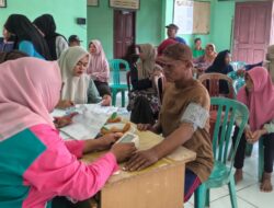 Warga Sambut Antusias Pengobatan Gratis Puskesmas Mider di Desa Gunung Katon