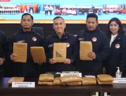 Jaringan Antarprovinsi Dibongkar, 18 Kilogram Ganja dan Ribuan Pil Double L Tujuan Sidoarjo Gagal Melenggang