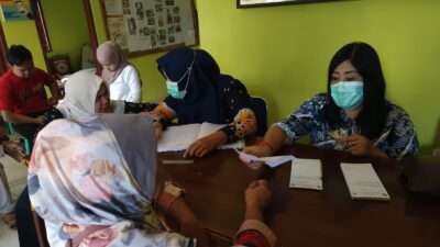 Jemput Bola Layanan Kesehatan Gratis, Puskesmas Mider Ketapang Sambangi Desa Sirna Galih