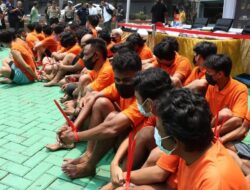 Polisi Tangkap 53 Tersangka dan Ungkap 43 Kasus Pencurian di Jakarta Barat