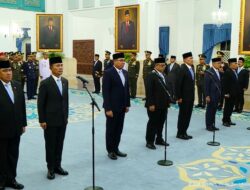 Prabowo Lantik Letjen TNI Kristomei Sianturi Jabat Kepala BNPB dan Empat Wakil Menteri di Istana Negara