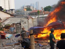 Polisi Kembali Gerebek Kampung Boncos, 116 Personel Gabungan Ringkus 4 Pria dan Sita Senjata