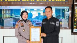 Aipda Heriyanto Terima Penghargaan Kapolres Lampung Utara Usai Tangkap Pelaku Pencurian Viral