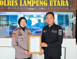 Aipda Heriyanto Terima Penghargaan Kapolres Lampung Utara Usai Tangkap Pelaku Pencurian Viral