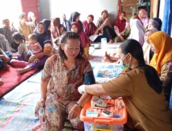 Tim Puskesmas Mider Batu Nangkop Layani Puluhan Warga Negeri Galih Rejo